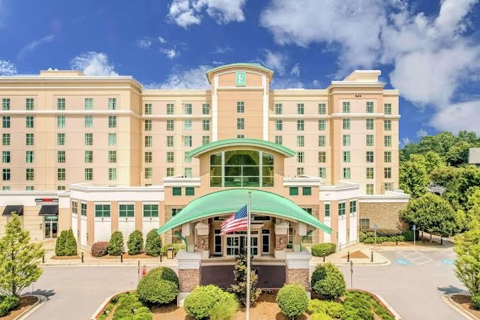 Embassy Suites by Hilton Atlanta Kennesaw Town Center